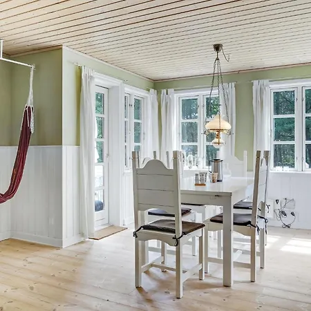Stunning In Blavand With Wifi Ferienhaus *