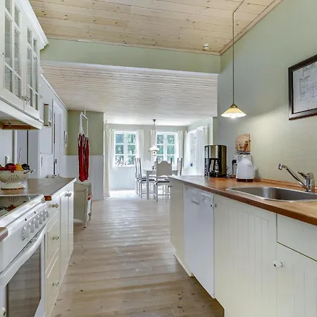 Holiday home Stunning In Blavand With Wifi *